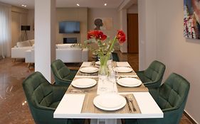 Athenais Luxury Apartment